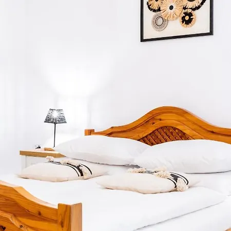 Vila River House *